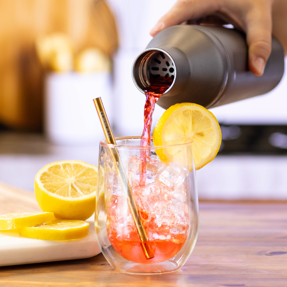 cocktail-shaker-lid-x1 Cocktail_Shaker_lifestyle_1_0f873eef-26b9-477a-b301-4dde25c00201.png